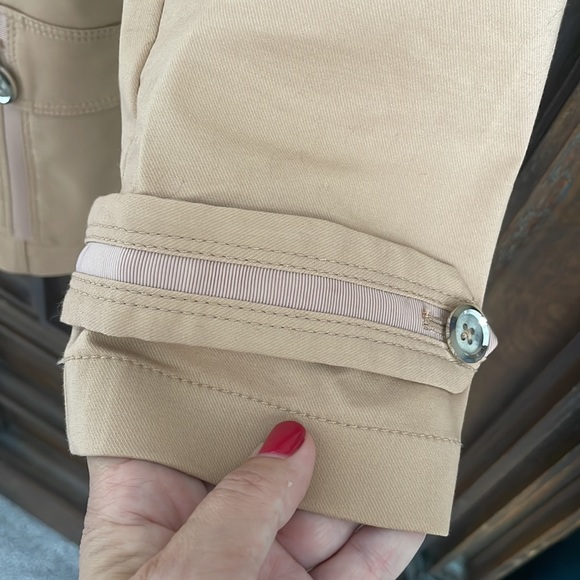 White House Black Market light weight jacket size 10 in mint condition. - Picture 15 of 17